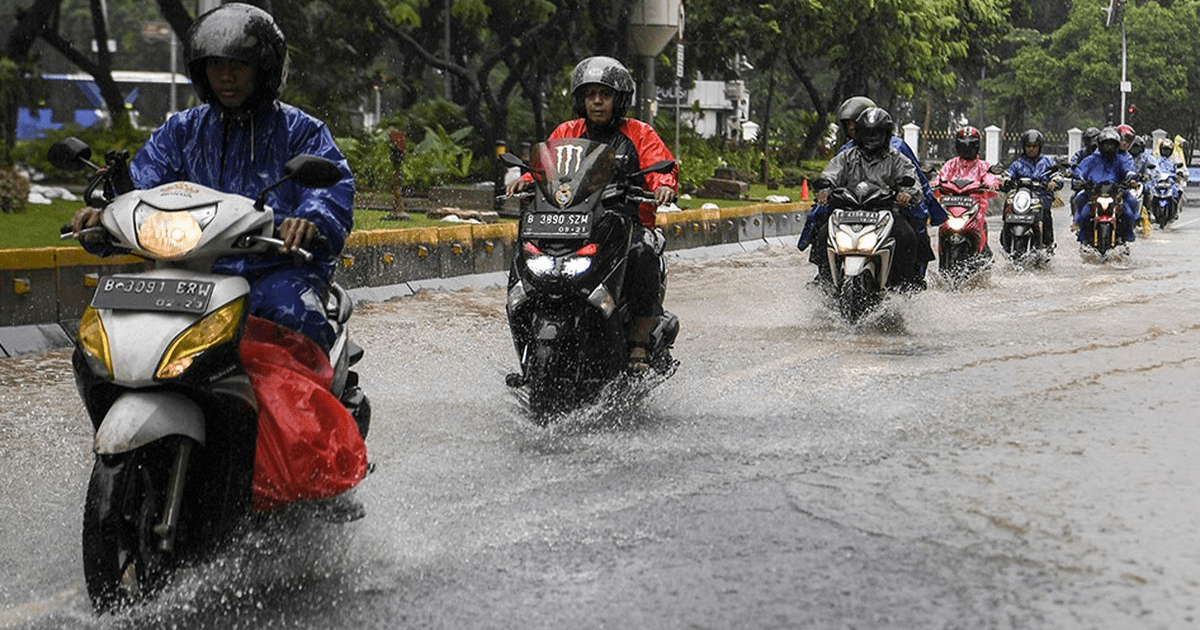 Komponen Motor Musim Hujan