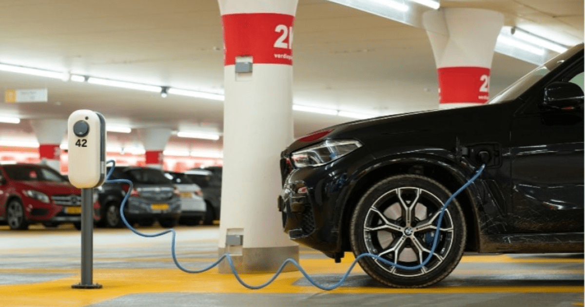 Target Market Mobil Listrik