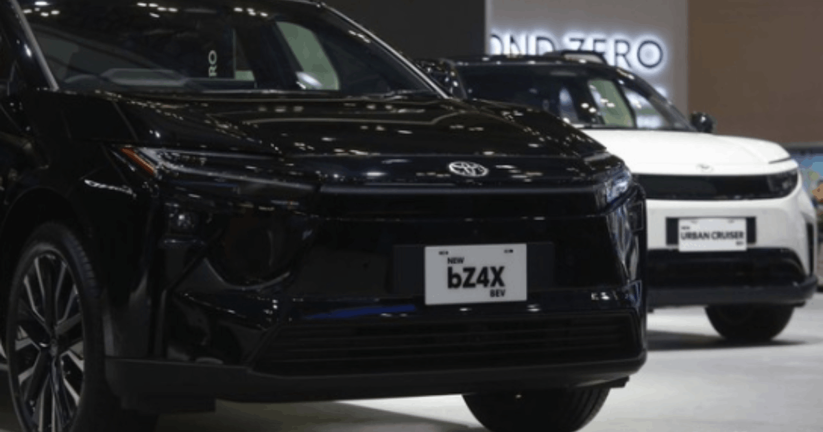 penjualan mobil listrik 2025