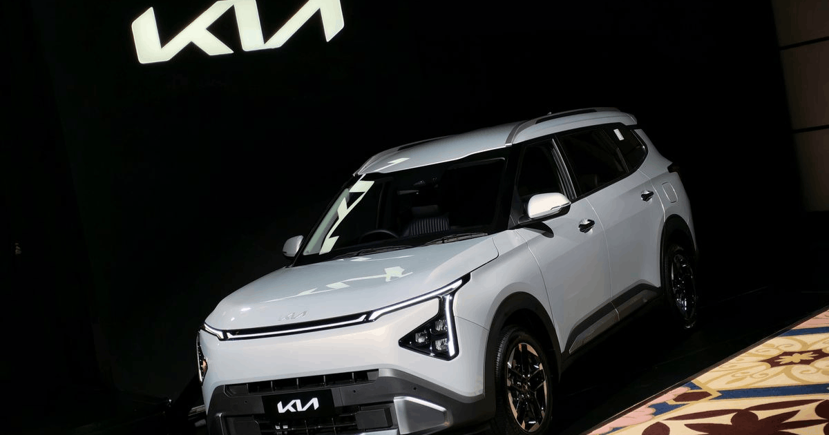 mobil baru di IIMS 2026