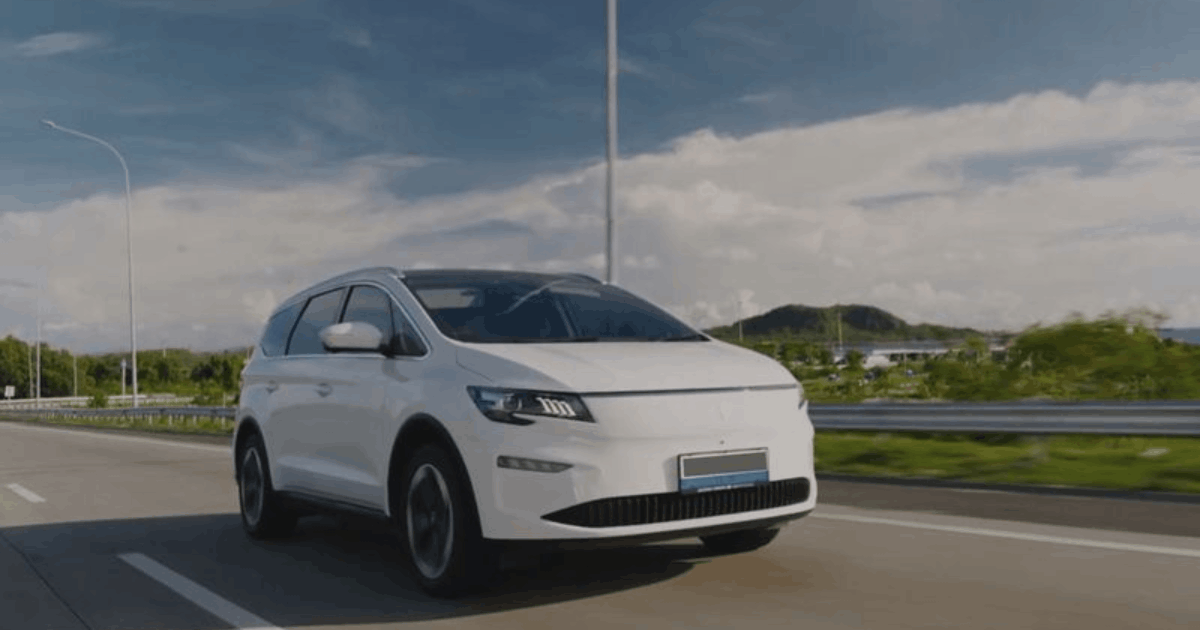 Mobil Listrik Aletra L8