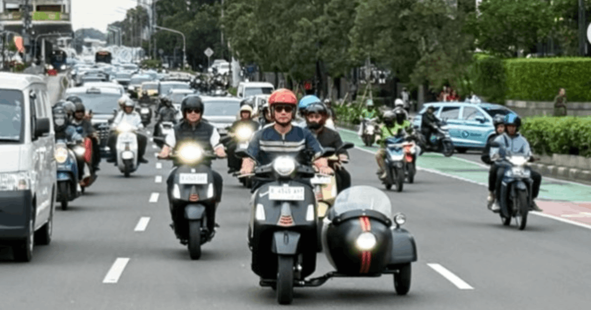 AHY Ngabuburit Vespa