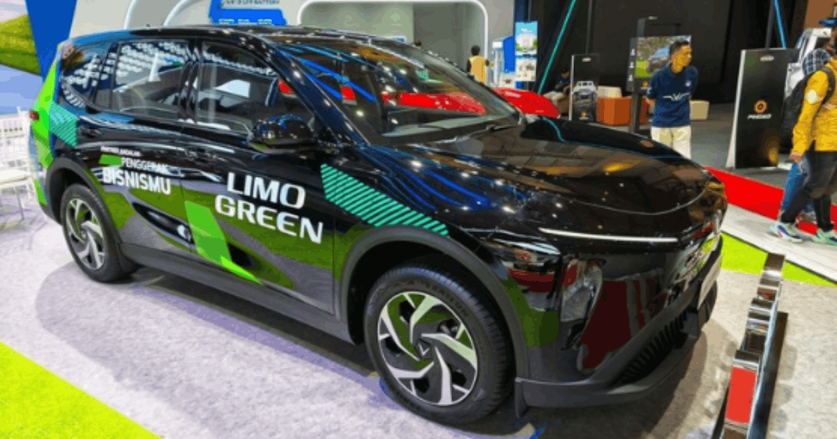 VinFast Limo Green Electric