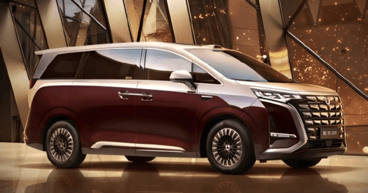 BYD buka preorder Denza D9
