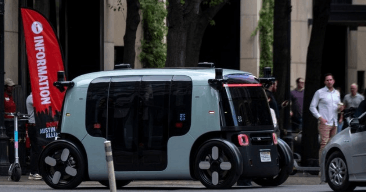 Robotaxi Zoox meluncur