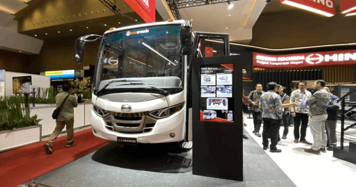 Hino Rilis Bus Medan Berat