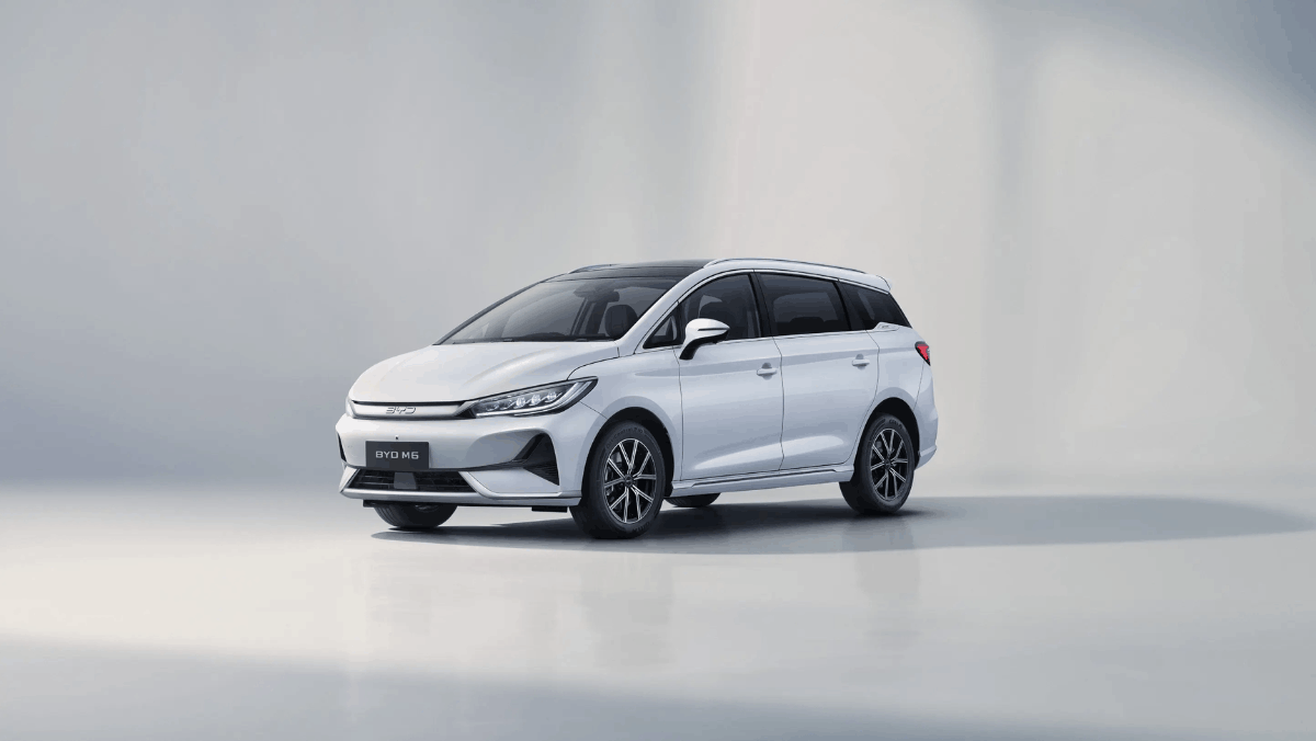 Bensin BYD M6 DM