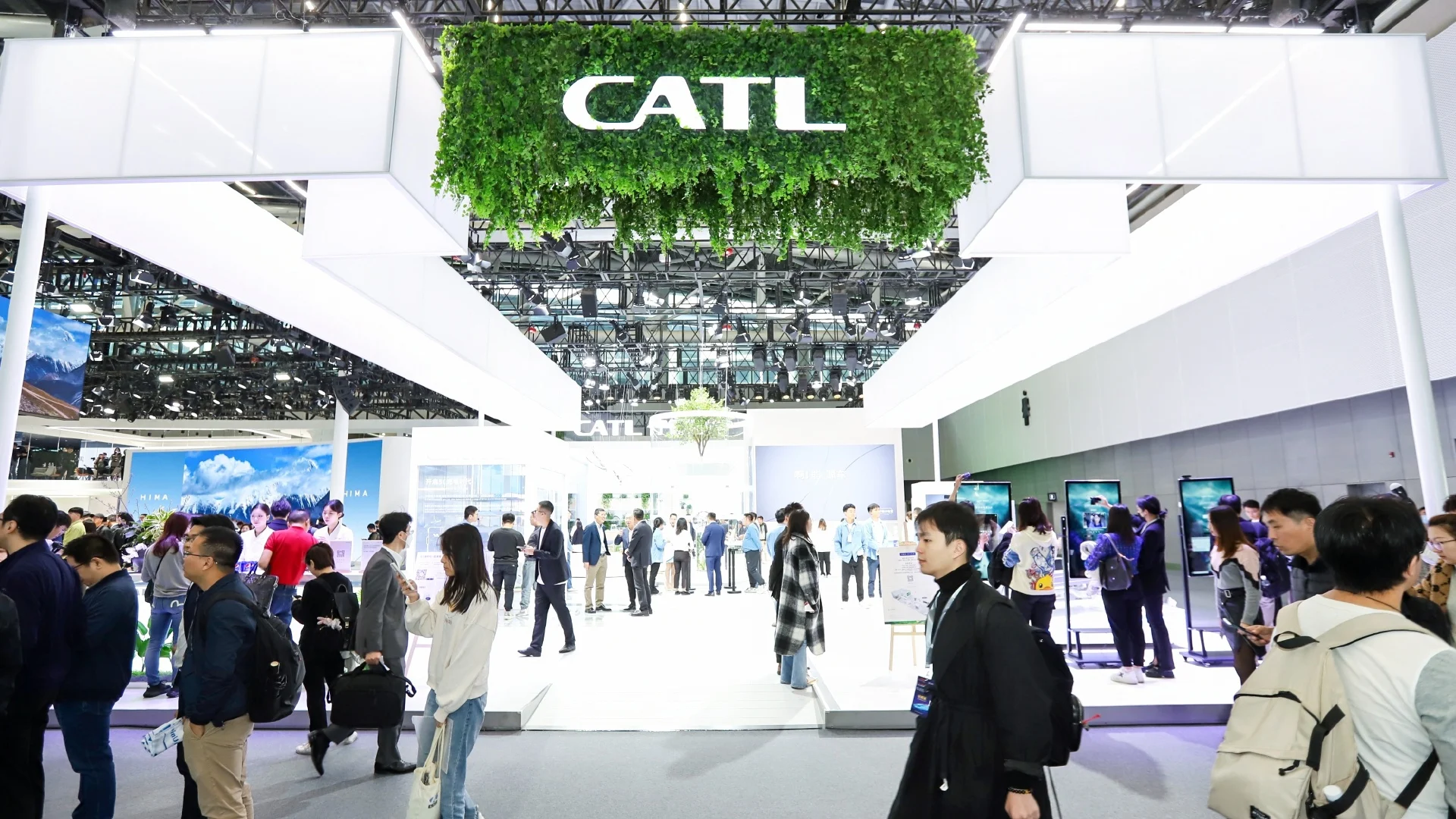 catl net profit CATL net profit: Q1 2026 Lebih Tinggi dari BYD, Geely, dan… catl net profit - ilustrasi berita CATL net profit: Q1 2026 Lebih Tinggi dari BYD, Geely, dan Chery Gabungan