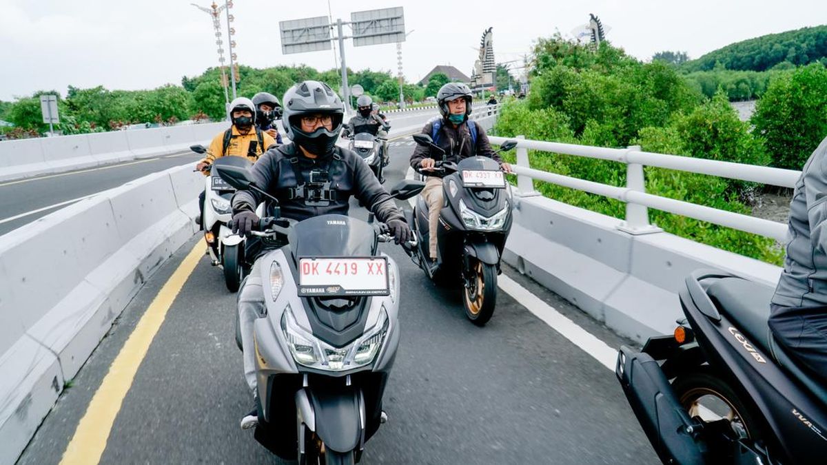 ganti pertamax - ilustrasi berita Yamaha Ingatkan Konsumen: Jangan Asal Ganti Pertamax ke Pertalite