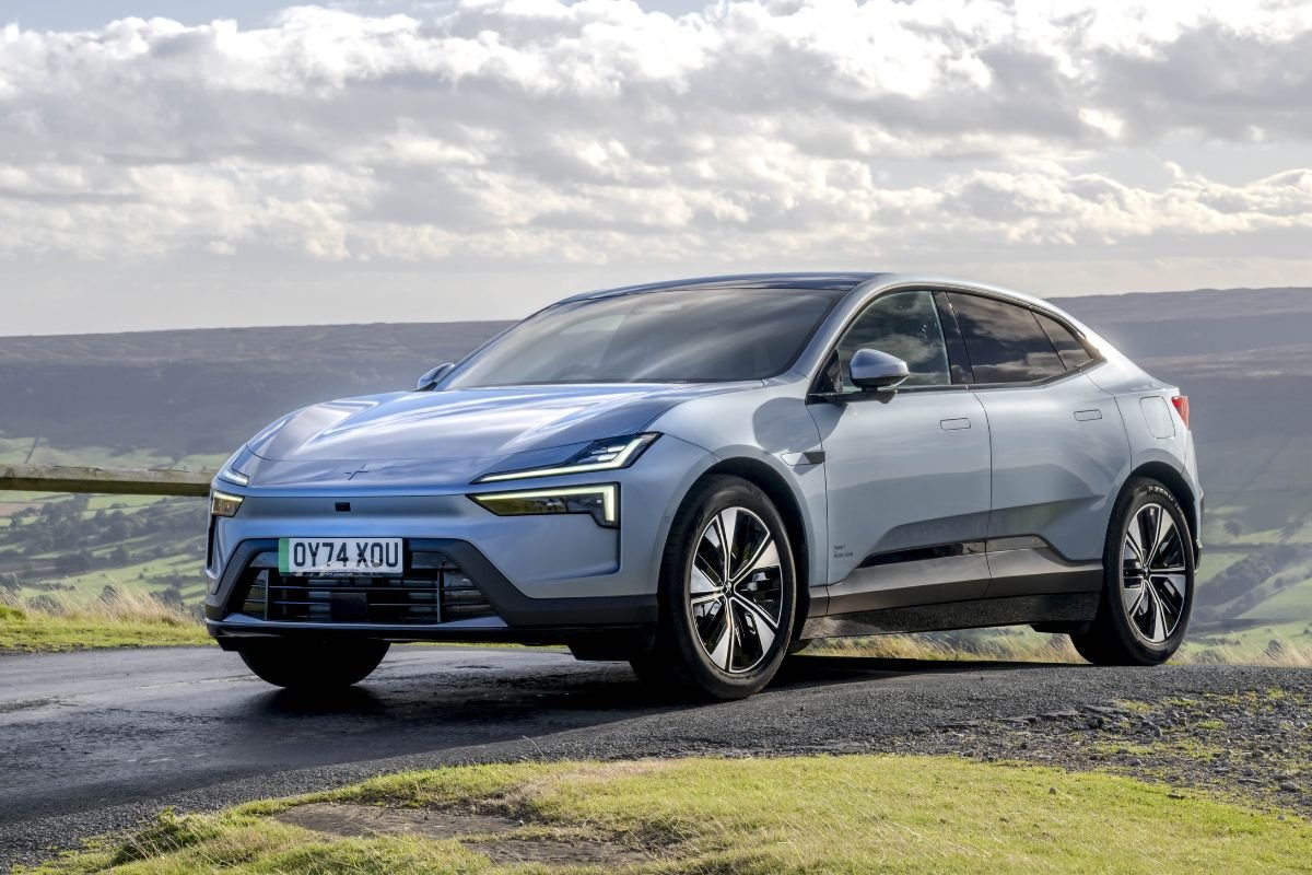polestar dilarang jual - ilustrasi berita Polestar dilarang jual mobil di AS karena kaitan dengan China