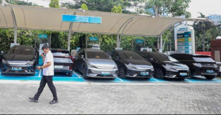 ekosistem ev - ilustrasi berita Menembus Sensor Hijau Global: Jalan Indonesia Membangun Ekosistem EV