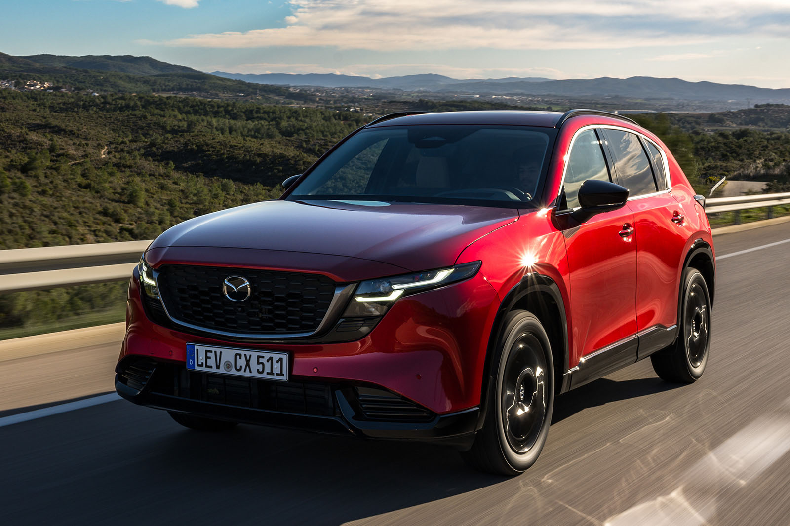 mazda cx-5 Mazda CX-5 generasi ketiga hadir lebih besar, lebih premium, dan… mazda cx-5 - ilustrasi berita Mazda CX-5 generasi ketiga hadir lebih besar, lebih premium, dan penuh risiko