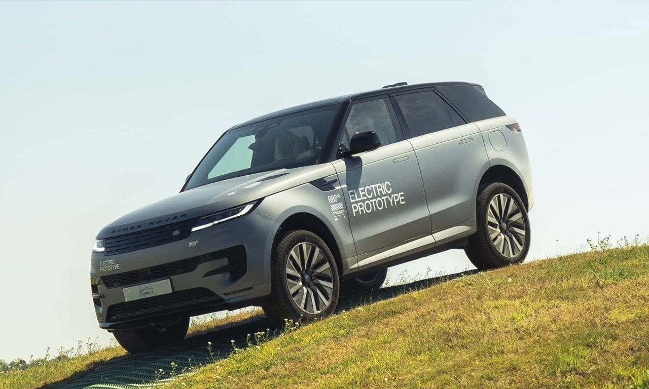 range rover sport Tampilan Pertama Range Rover Sport Electric Terungkap di… range rover sport - ilustrasi berita Tampilan Pertama Range Rover Sport Electric Terungkap di Goodwood