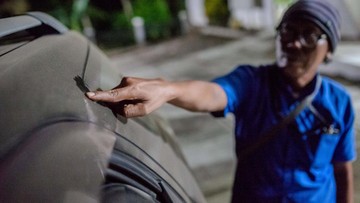 abu vulkanis mobil - ilustrasi berita Abu Vulkanis Mobil: Kenapa Tidak Boleh Langsung Dilap?