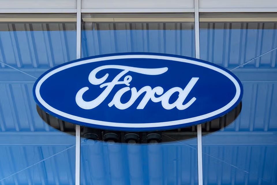 pegangan bak belakang - ilustrasi berita Ford Patenkan Sistem yang Menggerakkan Pikap Parkir Lewat Pegangan Bak Belakang